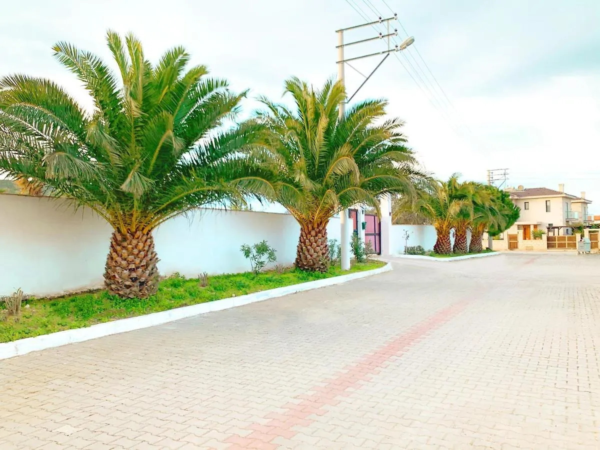 Alashato Alacati Villa